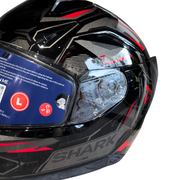 Casco integrale con luci di stop e ventilazione Shark
